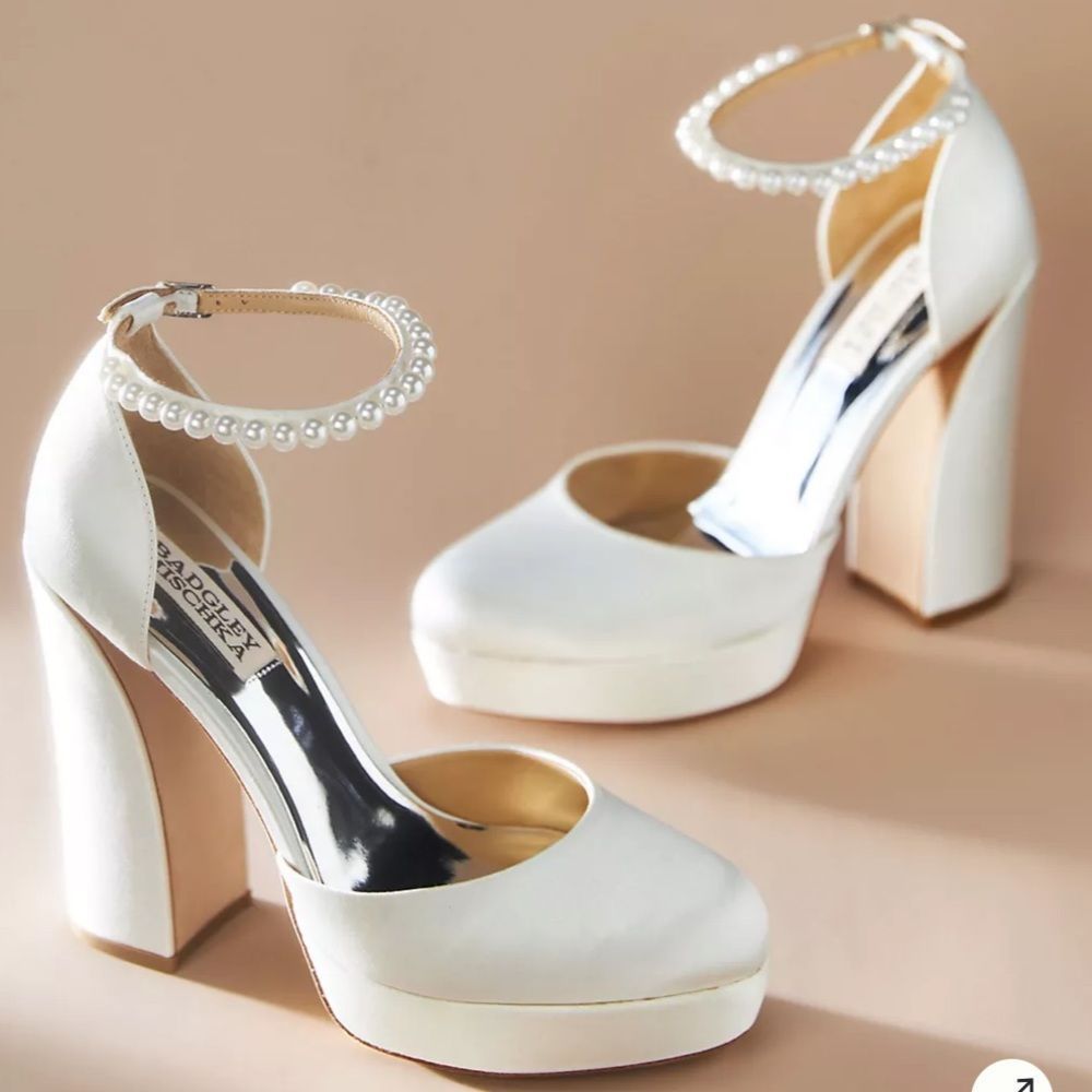 Badgley Mischka Felixa Ankle Strap Platform Heels US 7